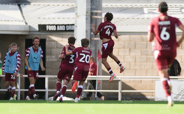 050926 - Northampton Town v Newport County, EFL Sky Bet League 2 - Northampton celebrate as Joseph O'Brien-Whitmarsh of Northampton Town scores late in the match