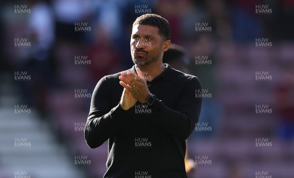 050926 - Northampton Town v Newport County, EFL Sky Bet League 2 - Newport County head coach Hayden Mullins applauds the fans at the end of the match