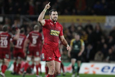 18.11.11 - Northampton Saints v Scarlets - Heineken Cup Scarlets' Sean Lamont celebrates after the final whistle 