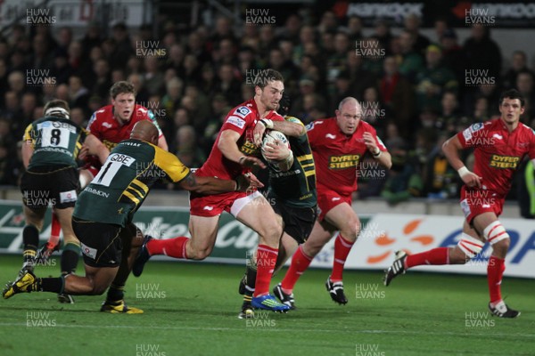 18.11.11 - Northampton Saints v Scarlets - Heineken Cup Scarlets' George North looks to break the Saints line 