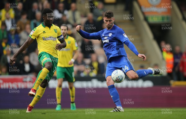 140418 - Norwich City v Cardiff City, Sky Bet Championship - Gary Madine of Cardiff City fires a shot at goal