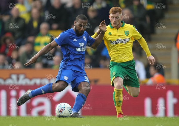 140418 - Norwich City v Cardiff City, Sky Bet Championship - Junior Hoilett of Cardiff City fires a shot at goal