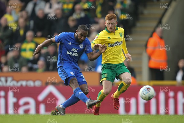 140418 - Norwich City v Cardiff City, Sky Bet Championship - Junior Hoilett of Cardiff City fires a shot at goal