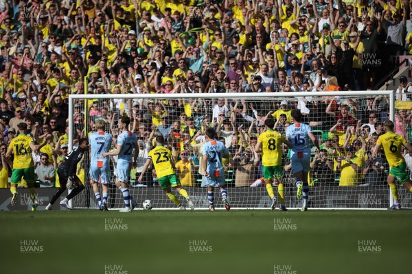250426 - Norwich City v Swansea City - Sky Bet Championship - Kenny McLean of Norwich City scores a penalty