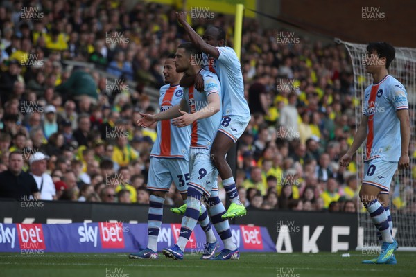 250426 - Norwich City v Swansea City - Sky Bet Championship - Zan Vipotnik of Swansea City celebrates his goal with his team mates 