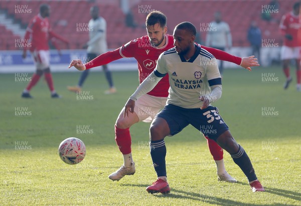 090121 - Nottingham Forest v Cardiff City - FA Cup Third Round - Junior Hoilett of Cardiff and Carl Jenkinson of Nottingham Forest