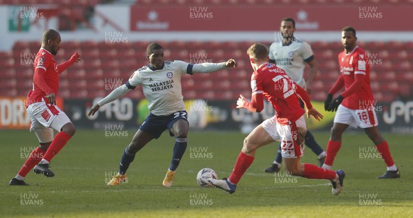 090121 - Nottingham Forest v Cardiff City - FA Cup Third Round - Ryan Yates of Nottingham Forest and Sheyi Ojo of Cardiff