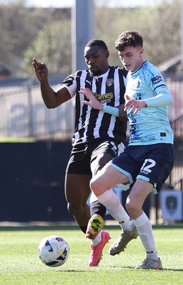 060426 - Notts County v Newport County - Sky Bet League 2 - Joe Thomas of Newport and Lee Ndlovu of Notts County