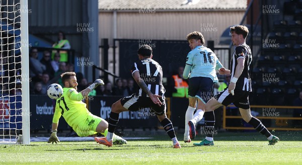 060426 - Notts County v Newport County - Sky Bet League 2 - Harrison Biggins of Newport scores the 1st goal for Newport past Goalkeeper James Belshaw of Notts County
