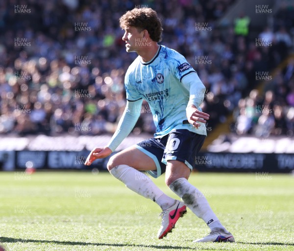 060426 - Notts County v Newport County - Sky Bet League 2 - Harrison Biggins of Newport