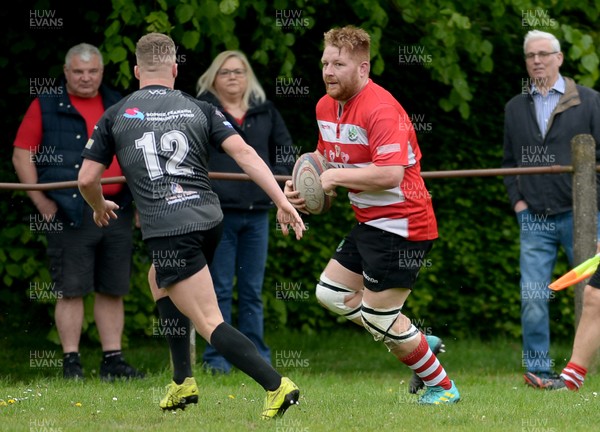 180519 - Oakdale v Abertysswg Falcons - WRU National League 3 East A -  David Davies of Oakdale fights his way to the line for a try
