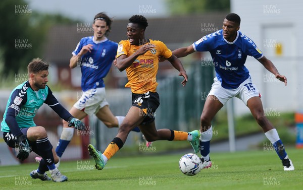070821 - Oldham Athletic v Newport County, EFL Sky Bet League 2 - Timmy Abraham of Newport County is denied by Oldham Athletic goalkeeper Danny Rogers