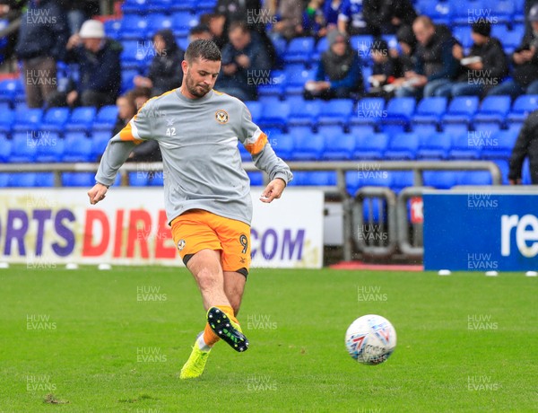 080918 - Oldham Athletic v Newport County - Sky Bet League 2 - Newport County forward Padraig Amond (9) warms up for the game