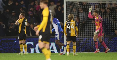 221125 - Oldham Athletic v Newport County - Sky Bet League 2 - Goalkeeper Jordan Wright of Newport shows frustration with team after Oldham goal