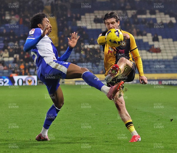 221125 - Oldham Athletic v Newport County - Sky Bet League 2 - Anthony Glennon of Newport and Kane Drummond of Oldham
