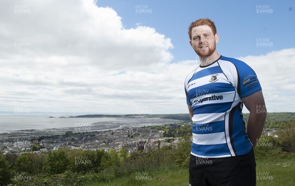 220513 - Ospreys - Pictured with Swansea Bay in the background is Dan Baker in Astradgynlais  kit
