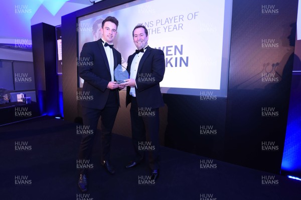300418 - Ospreys Awards Night - Fans Player of the Year, Owen Watkin