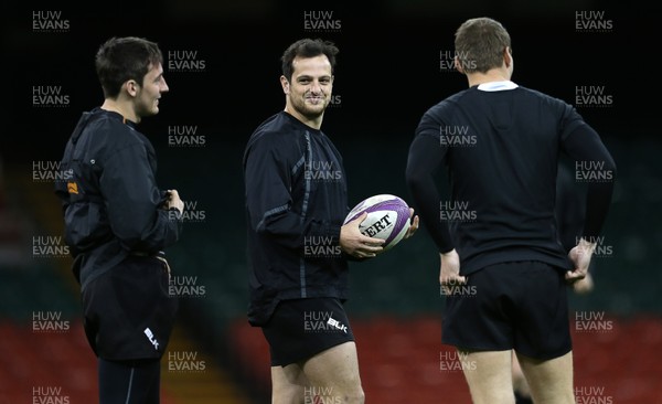 010417 - Ospreys Captains Run - Sam Davies, Dan Evans and Dan Biggar during training