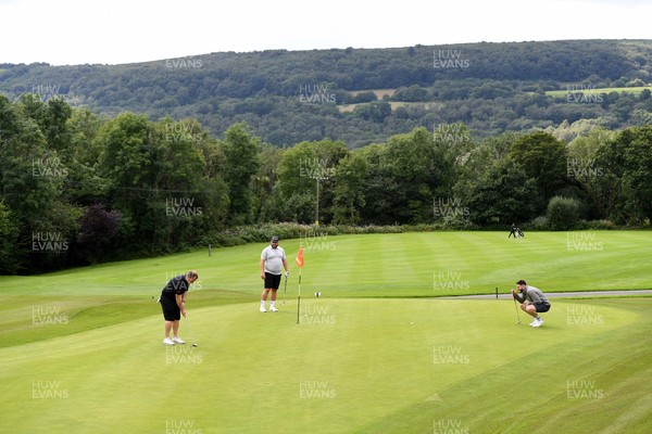 180821 - Ospreys Golf Day - Dean Jones, Alex Cuthbert and Mikey Rowe