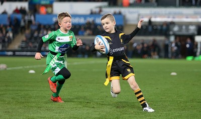 151017 - Ospreys v Clermont Auvergne - European Rugby Champions Cup - Tag Rugby