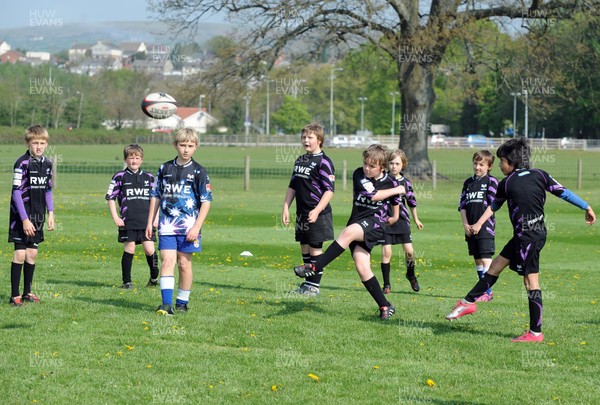 20.04.11.Ospreys Kids Summer Camp, Bridgend College. 