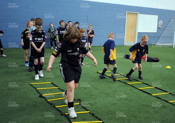 21.04.11.Ospreys Kids Summer Camp, Llandarcy Academy. 