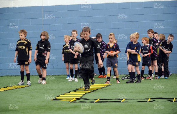 21.04.11.Ospreys Kids Summer Camp, Llandarcy Academy. 