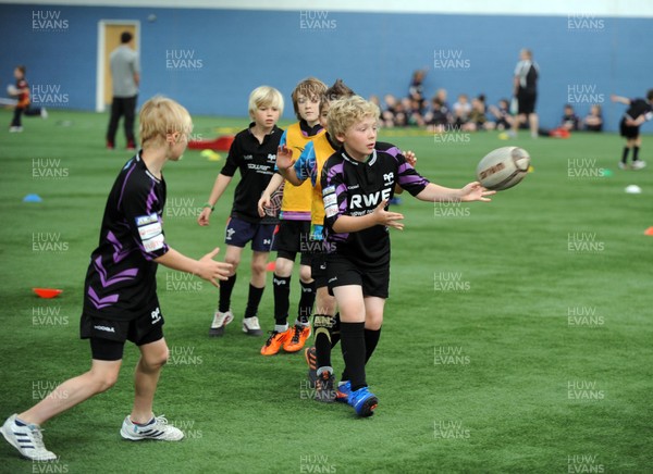 21.04.11.Ospreys Kids Summer Camp, Llandarcy Academy. 