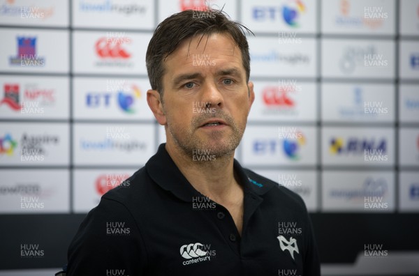 260418 - Ospreys Media Conference - Newly appointed Ospreys Head Coach Allen Clarke talks to the media during press conference