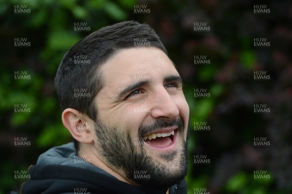 020713 - Ospreys Media Interviews and Training -Tito Tebaldi talks to reporters