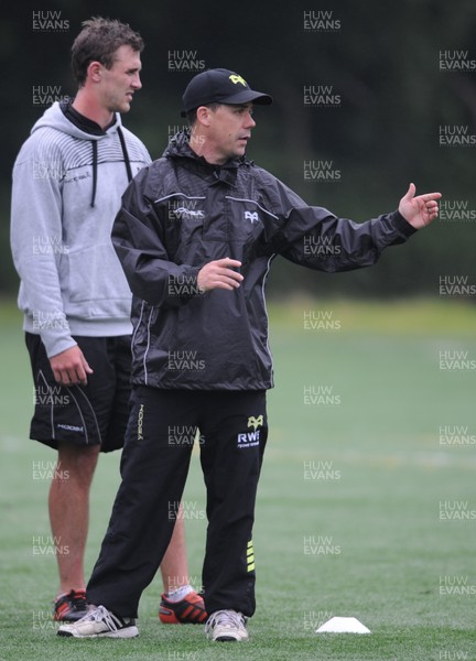 020713 - Ospreys Media Interviews and Training -Gruff Rees during training