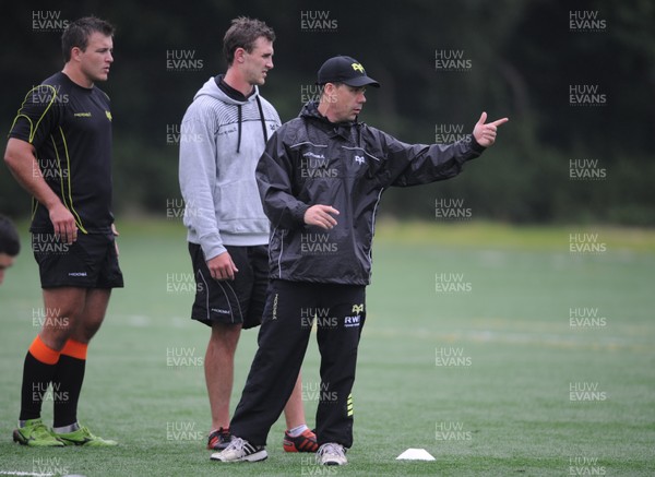 020713 - Ospreys Media Interviews and Training -Gruff Rees during training