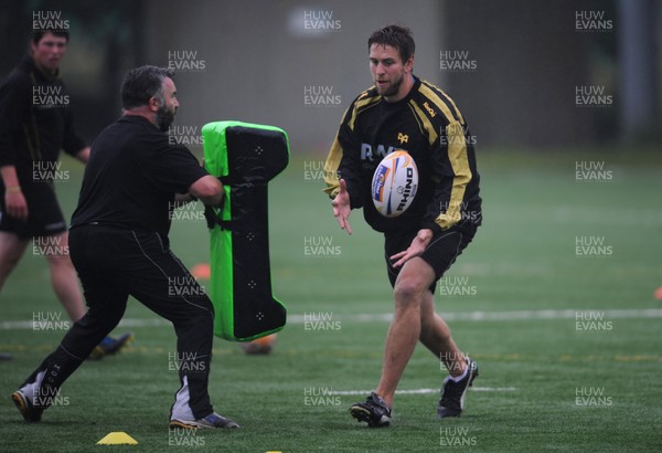 020713 - Ospreys Media Interviews and Training -Ryan Jones during training