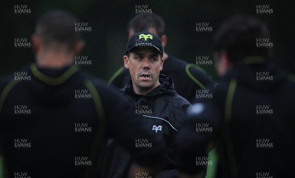 020713 - Ospreys Media Interviews and Training -Gruff Rees during training