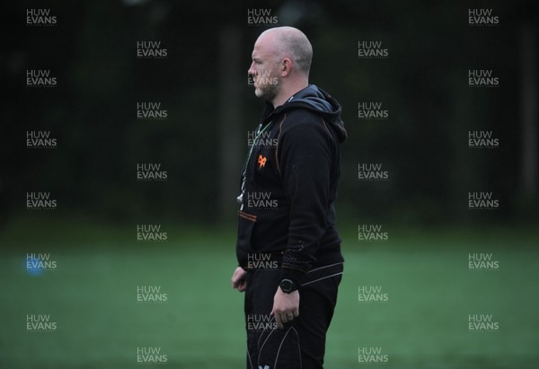 020713 - Ospreys Media Interviews and Training -Steve Tandy during training