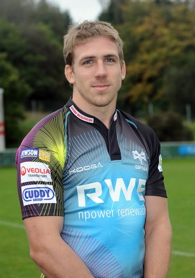 21.10.11 - Ospreys New Signings. New signing Chauncey O'Toole, at Llandarcy. 