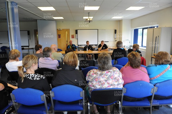 040812 - Ospreys Open Day -Gruff Rees and Jonathan Humphreys during a question and answer session with fans