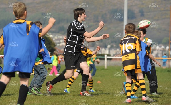 020412 - Ospreys Open Training Session -Sam Davies plays touch rugby with kids