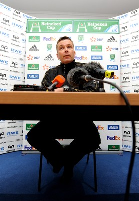 06.04.10 - Ospreys Rugby Press Conference - Head coach Sean Holley talks to reporters. 