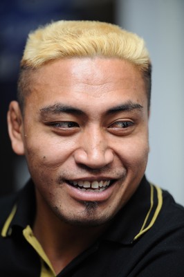 06.04.10 - Ospreys Rugby Press Conference - Jerry Collins talks to reporters. 