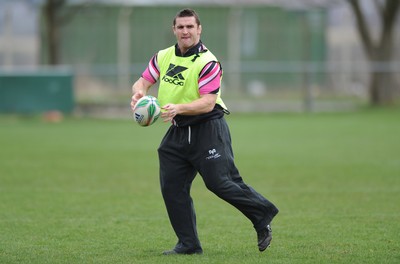 06.04.10 - Ospreys Rugby Training - Huw Bennett in action during training. 