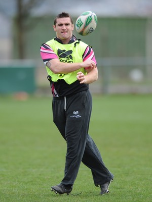 06.04.10 - Ospreys Rugby Training - Huw Bennett in action during training. 