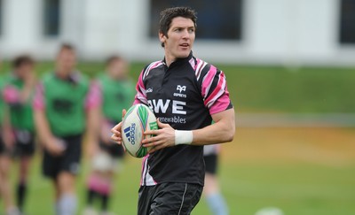 06.04.10 - Ospreys Rugby Training - James Hook in action during training. 