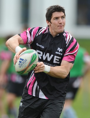 06.04.10 - Ospreys Rugby Training - James Hook in action during training. 