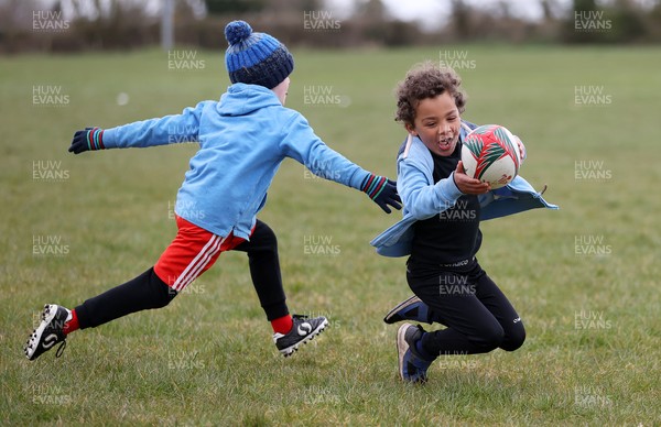 070421 - Ospreys Easter Rugby Camp at South Gower RFC - 