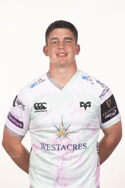 180920 - Ospreys Rugby Squad - Morgan Strong