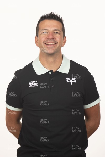180920 - Ospreys Rugby Squad - Paul Whapham