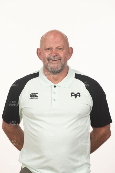 180920 - Ospreys Rugby Squad - Tim Jones