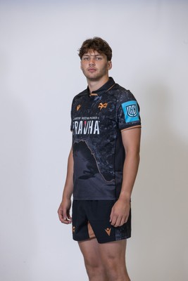 010925 - Ospreys Rugby Squad Portraits - Ben Roberts