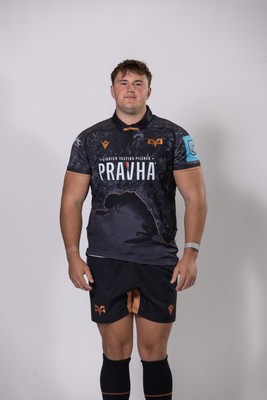 010925 - Ospreys Rugby Squad Portraits - Cam Jones